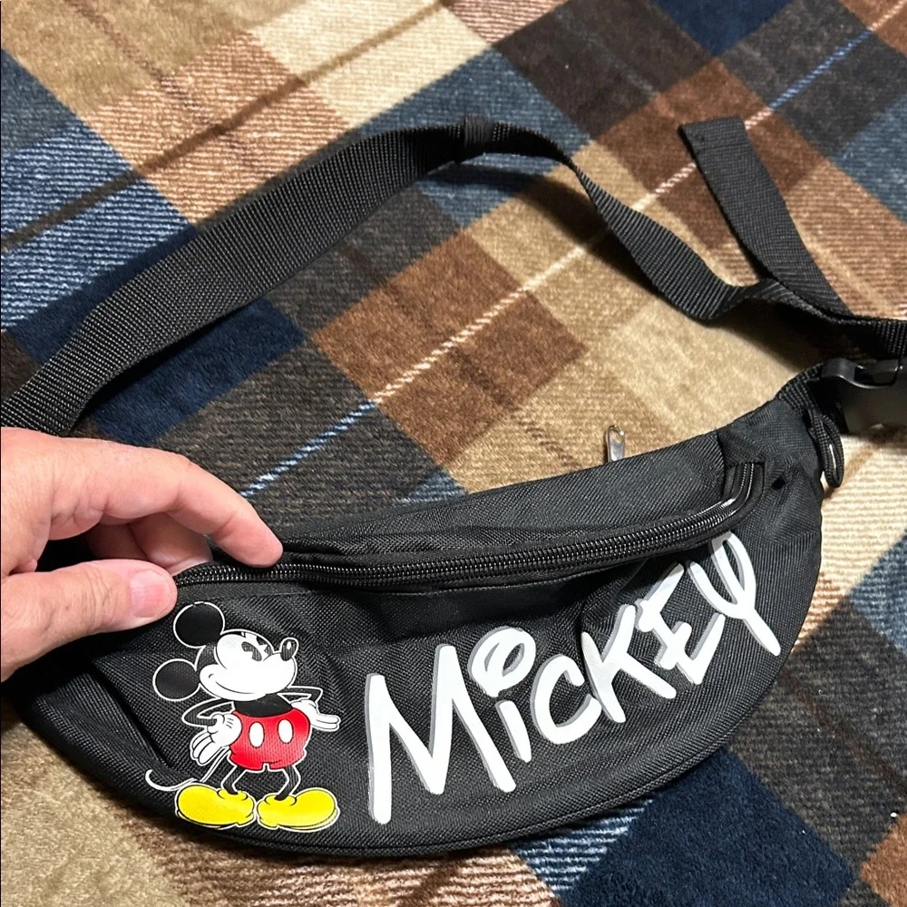 Disney Mickey Mouse Black Waist Bag givie - Picture 1 of 9